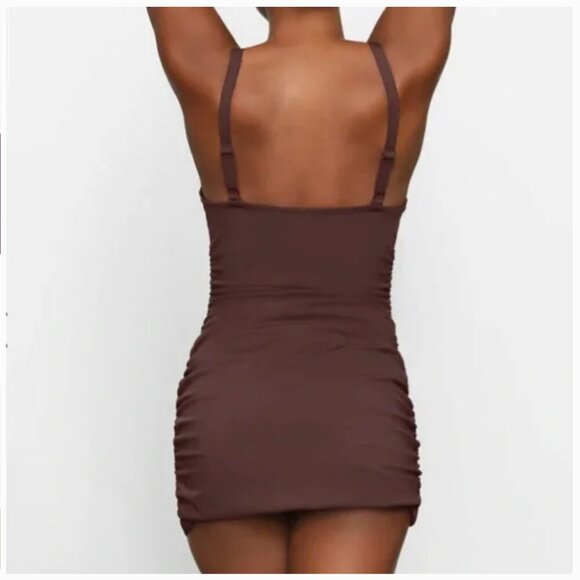 NWT SKIMS Sculpting Swim Ruched One Piece Swimsuit in Cocoa Size 3X - Picture 2 of 6